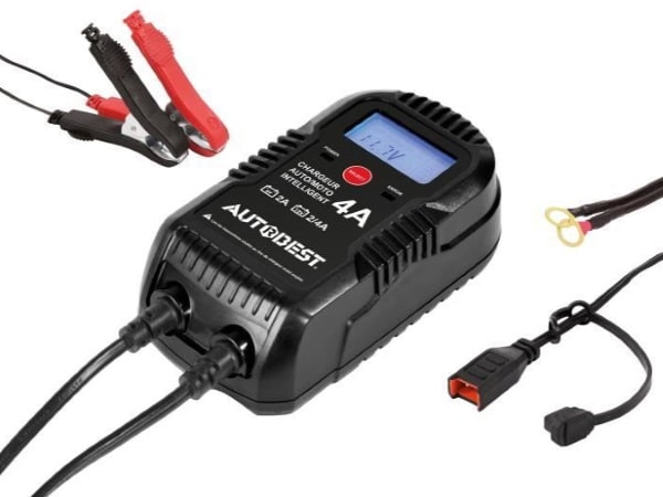 Chargeur batterie voiture pas cher AUTODEST 6V ou 12V automobile ou moto, 2A et 4A jusqu'à 120 Ah automatique écran LCD rétroéclairé 230v top4